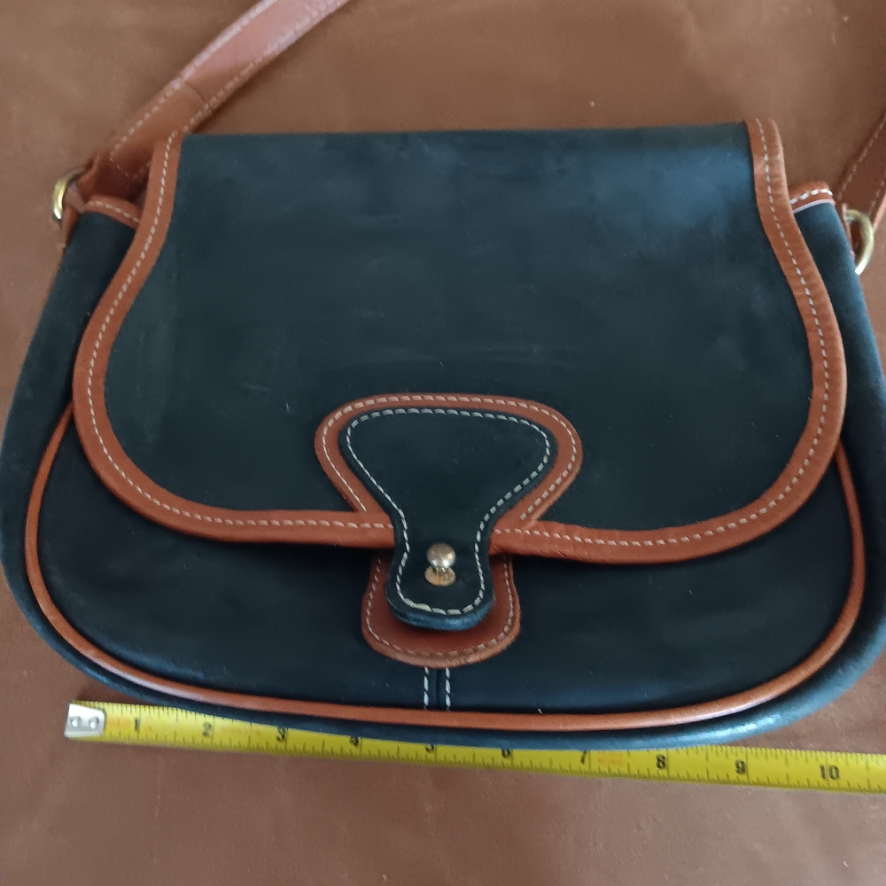 Vtg McGuire Nicholas Navy and Brown Women's Shoulder Bag